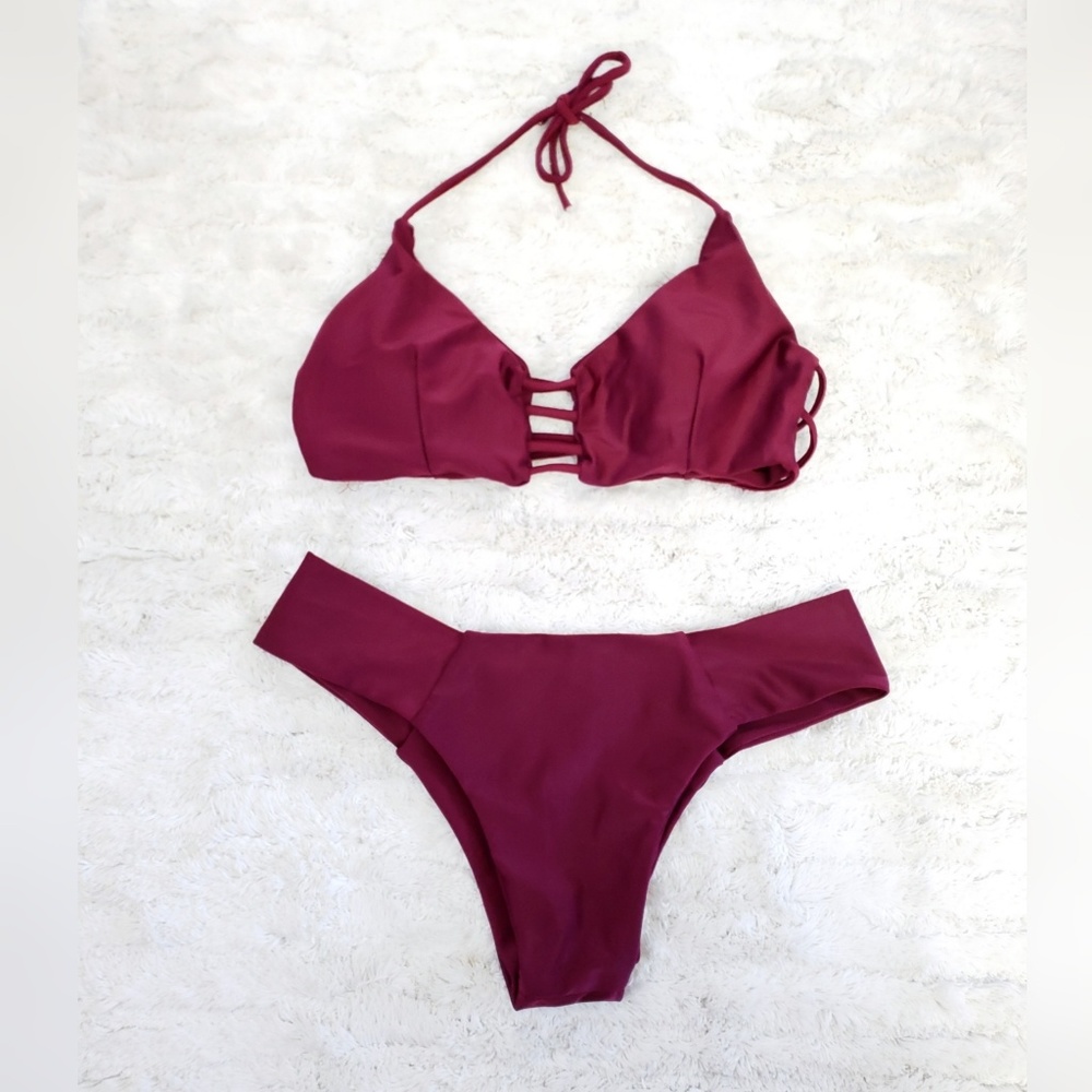 NWOT Strappy Halter Cheeky Bikini